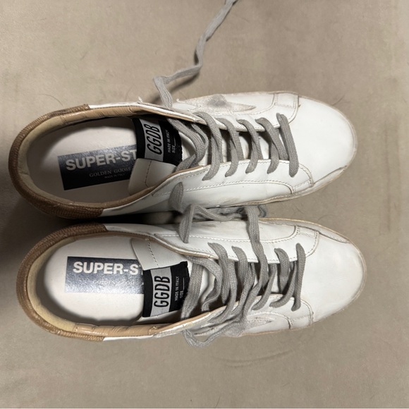 Golden Goose Superstars - Picture 2 of 6